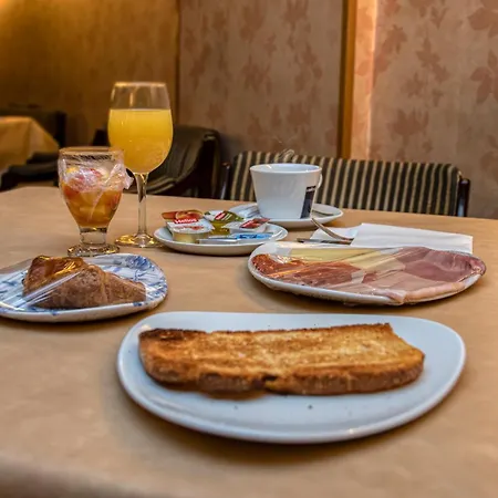 Castilla Vieja 4* Παλένθια